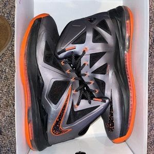 Nike Lebron 11 Dimonds sized Men’s 11